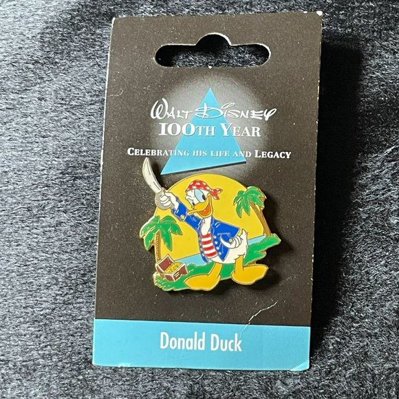 Walt Disney 100th Year Legacy Donald Duck Pirate Pin Disney Store - Picture 1 of 3